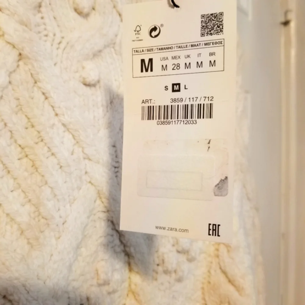 Zara Cream Cable-Knit Turtleneck Sweater with Fringe - Picture 6 of 9